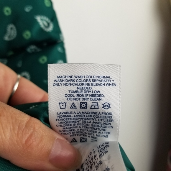 Lands' End Evergreen Bandana Paisley Puffer Down Vest NWT size Small - Picture 10 of 10